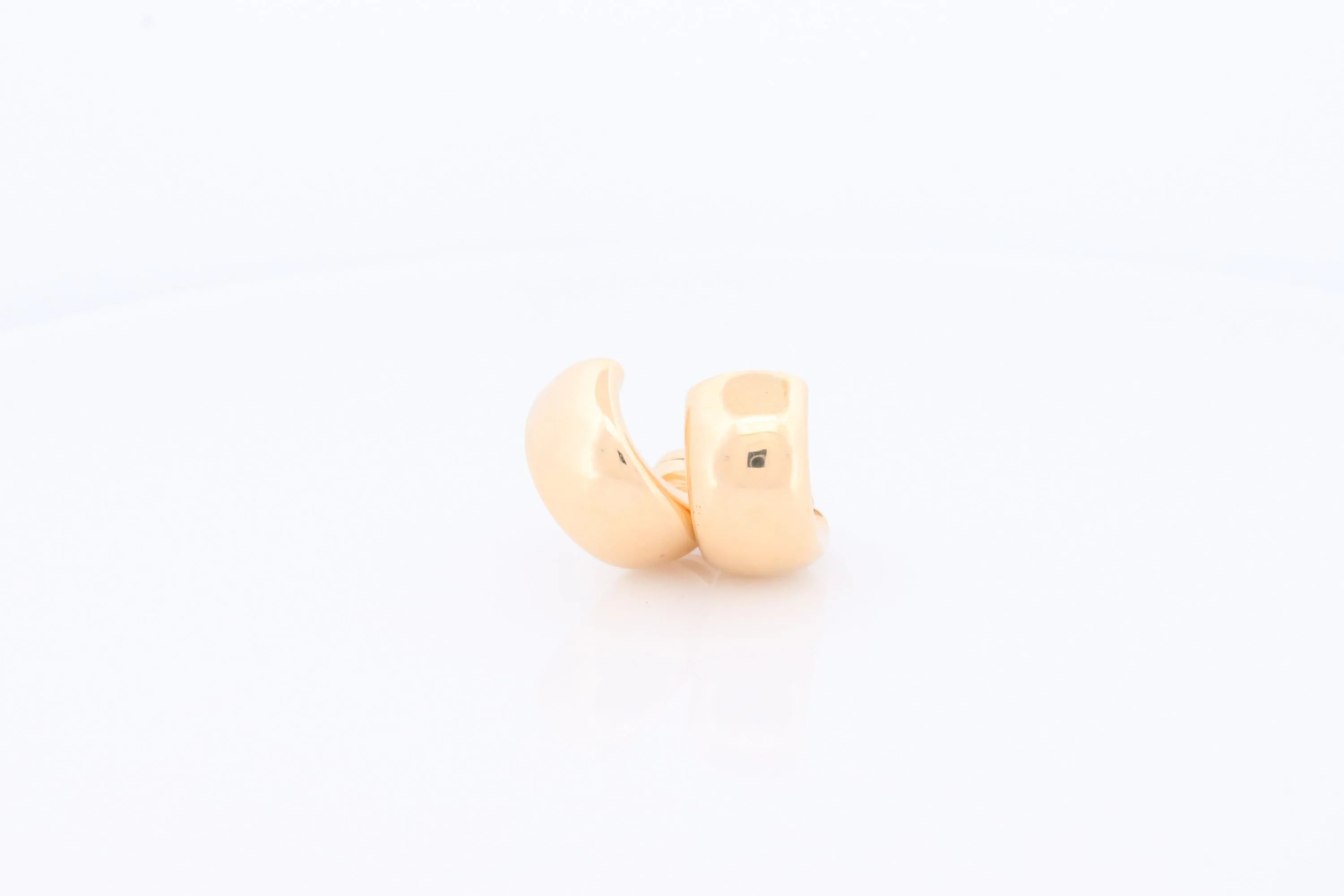 14k Gold Puffed Hollow HOOP Clip On Earrings. Large HOOP earrings Magnetic Hoops for Unpierced Ears. Wide Hoops. st72