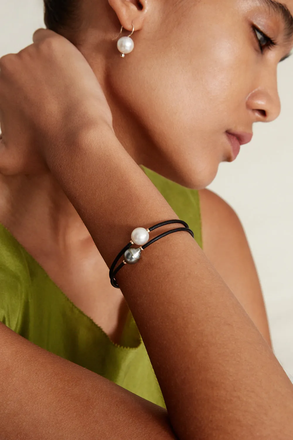 14K Kaia Bracelet in Tahitian Pearl