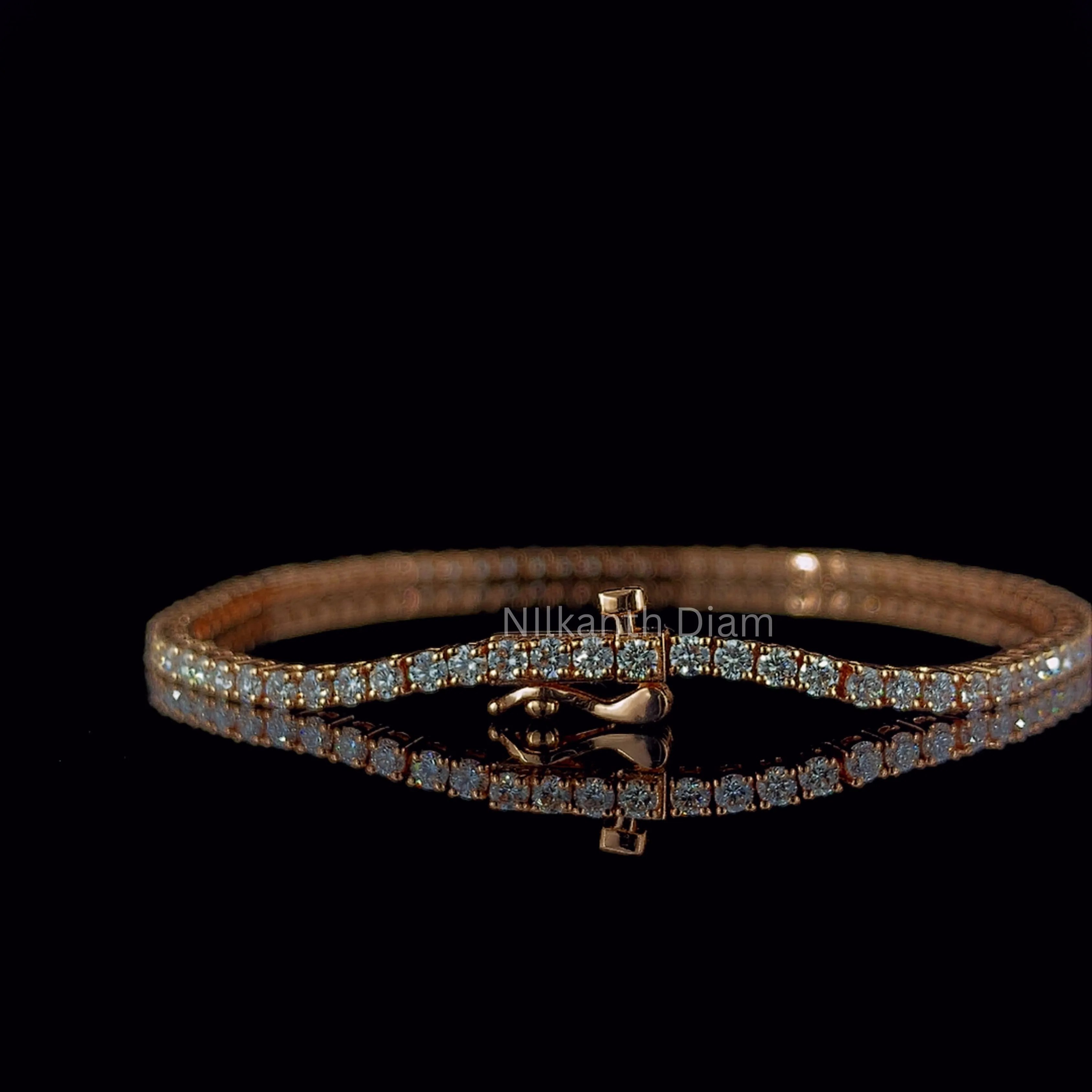 2 TCW Round Diamond tennis Bracelet