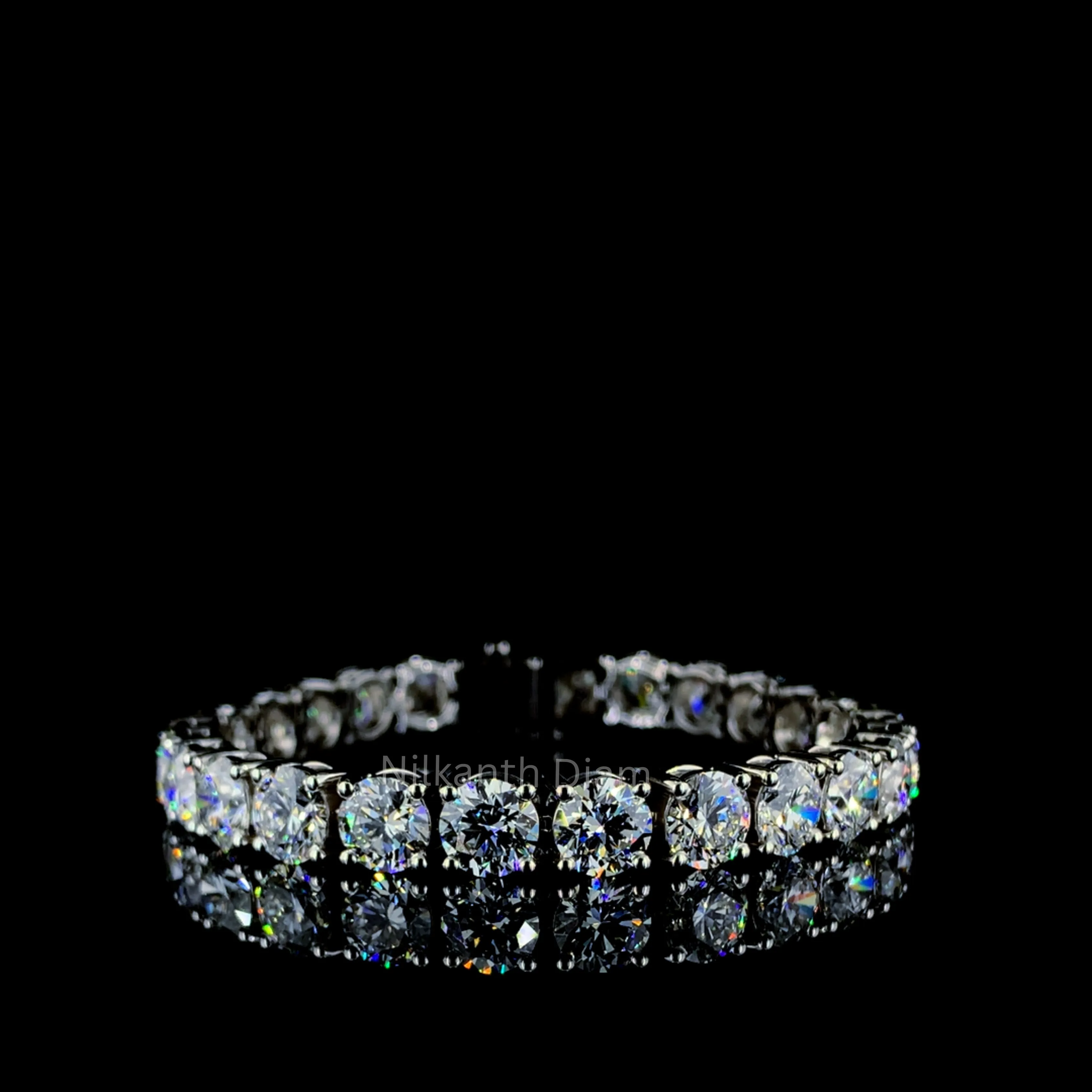 27 TCW Round Diamond tennis Bracelet