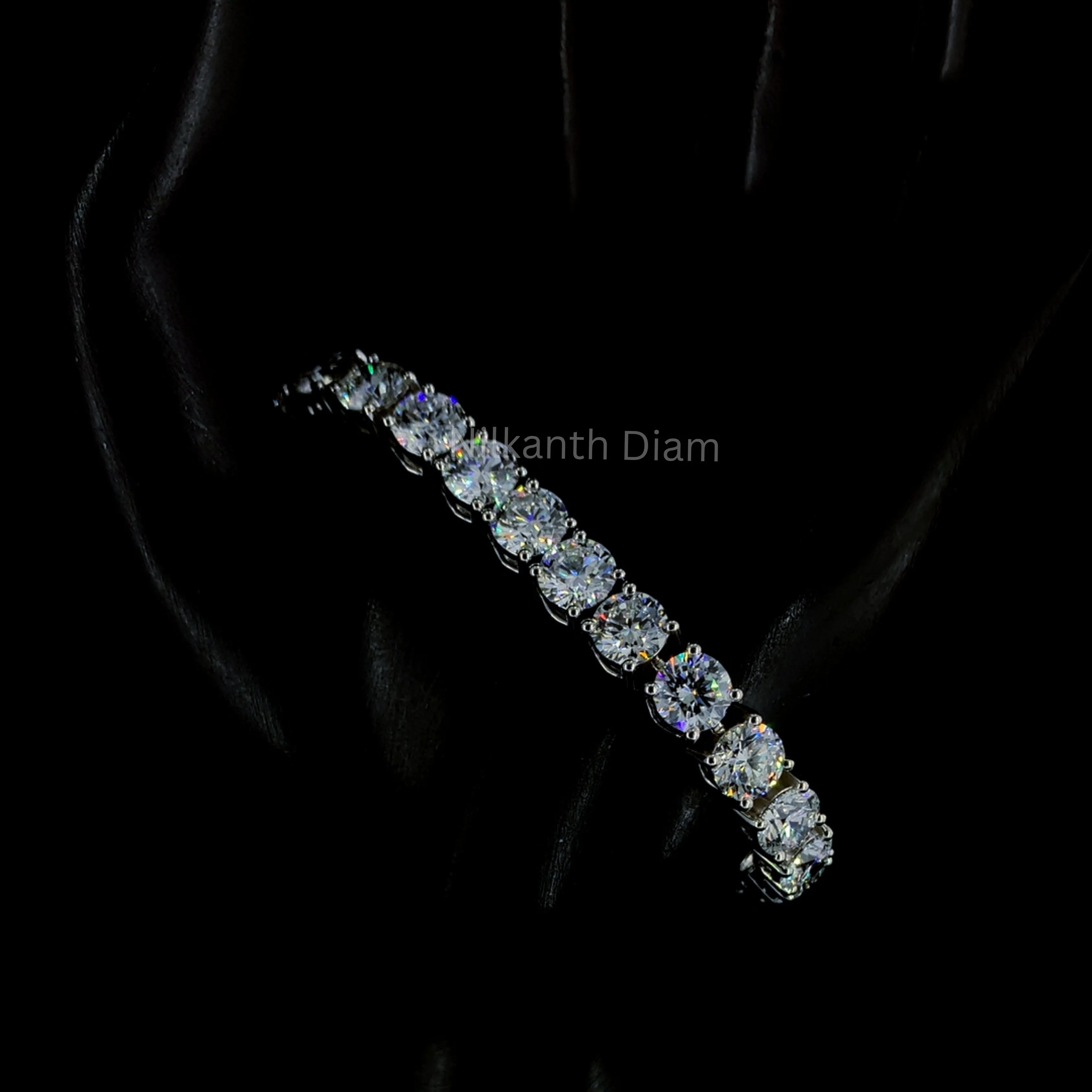 27 TCW Round Diamond tennis Bracelet