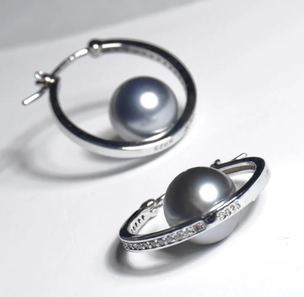 A Must-Have 9mm Tahitian Pearl Hook Earrings for Urban Women