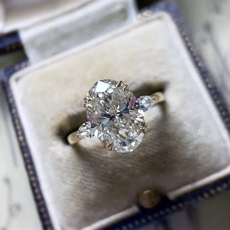 Beautiful Oval-shaped Delicate Vintage Style AAA  CZ Diamonds Luxury Fashion Rings