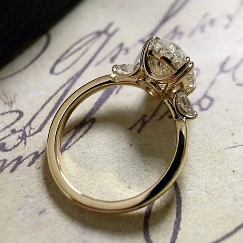 Beautiful Oval-shaped Delicate Vintage Style AAA  CZ Diamonds Luxury Fashion Rings