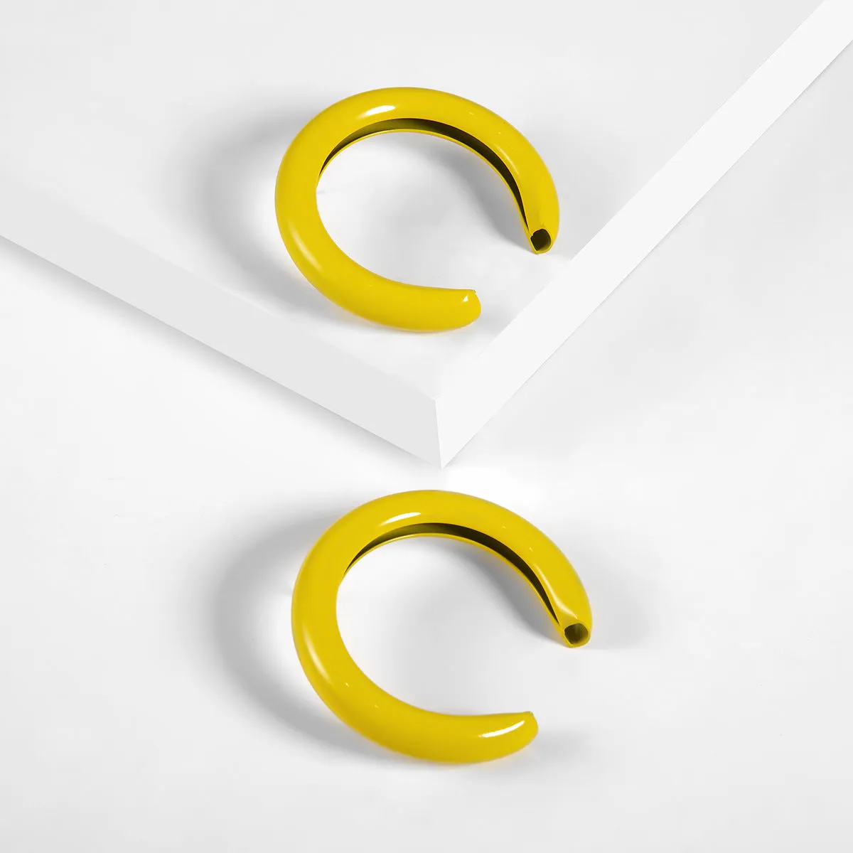 Chic C-Shaped Business Stud Earrings for Stylish Women