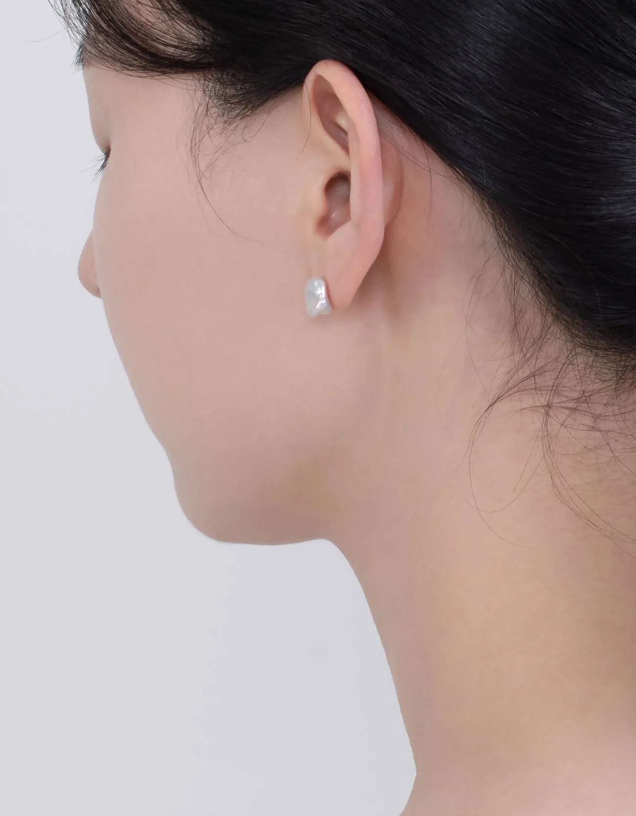 Classic and Elegant Freshwater Pearl Stud Earrings