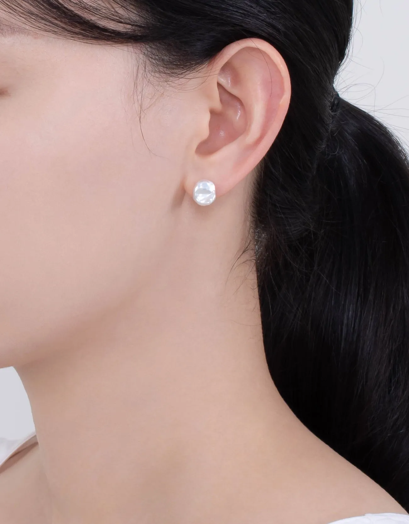 Classic and Elegant Freshwater Pearl Stud Earrings