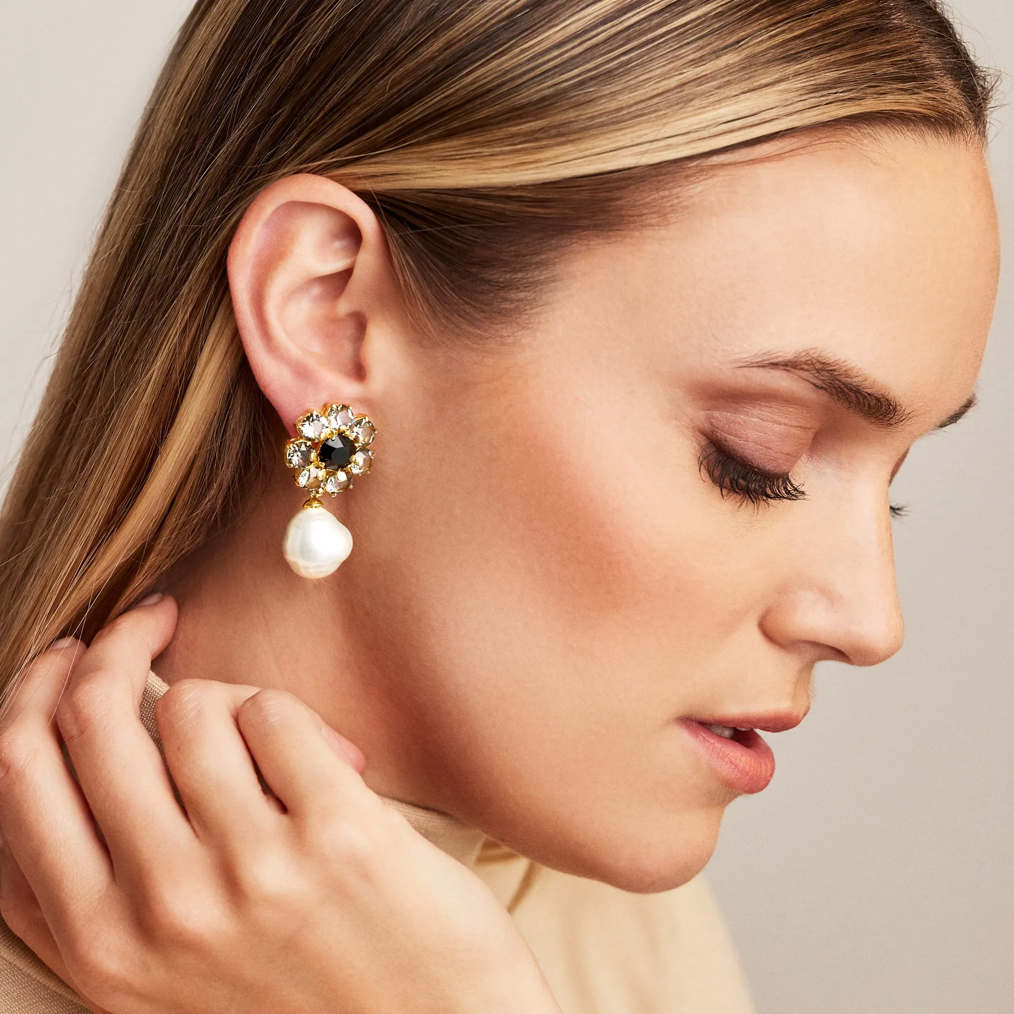 Daisy Drop Flower Earrings in Dove Grey