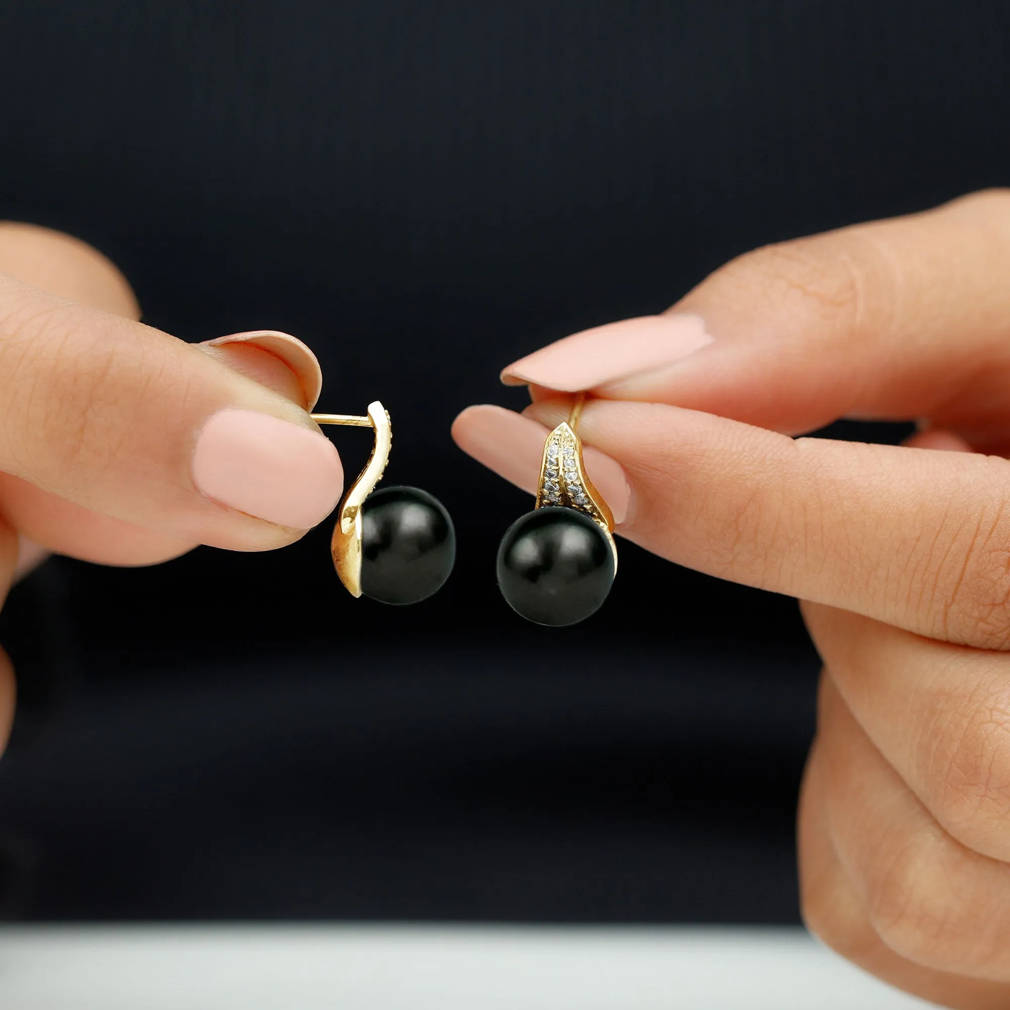 Elegant Black Pearl Drop Earrings with Diamond