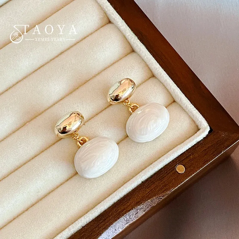 Elegant Gold Pearl Earrings