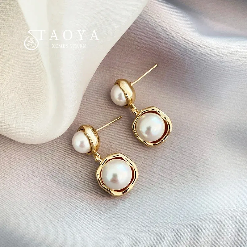Elegant Gold Pearl Earrings