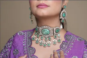 Elegant Victorian Choker Set - with Earrings