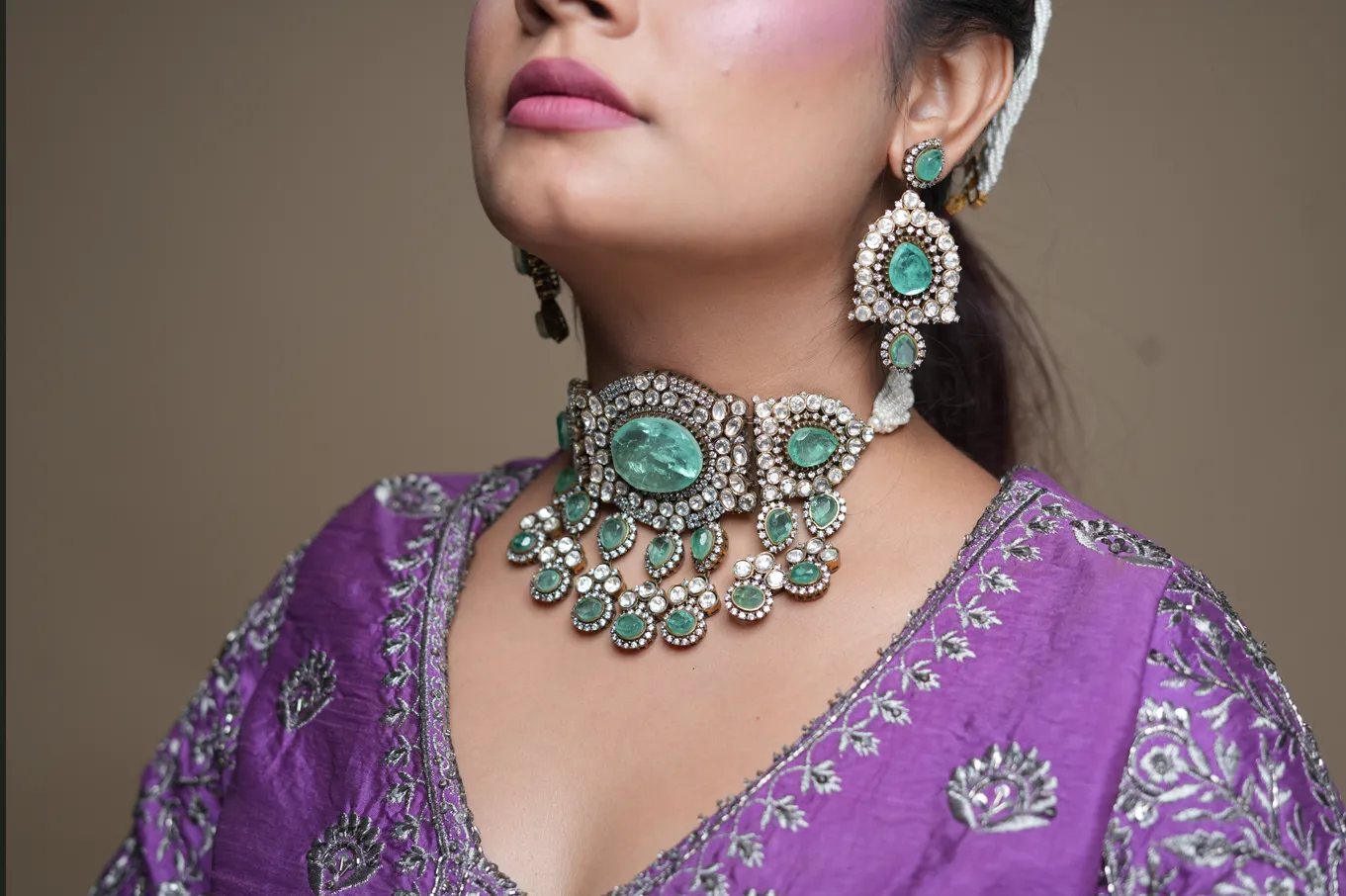 Elegant Victorian Choker Set - with Earrings