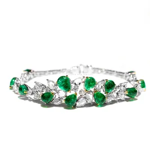 Emerald Bracelet with Diamonds in White Gold