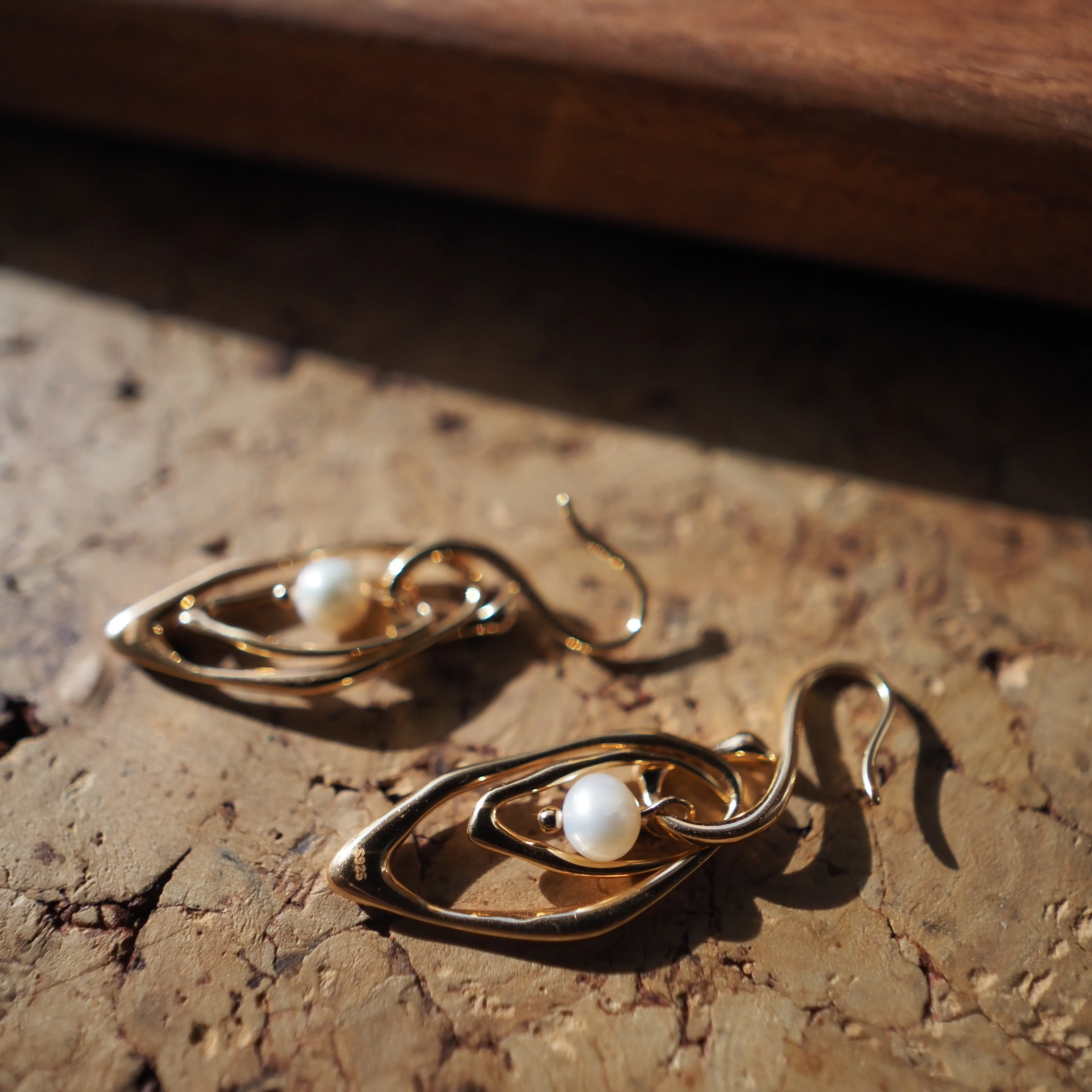 Freshwater Pearl Drop Earrings in Sterling Silver Gold Plated