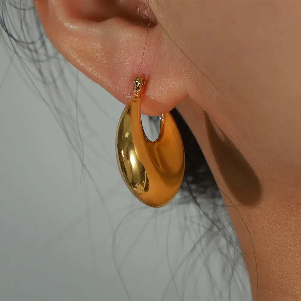 Golden Geometric U-Shaped Earrings - Stylish Women's Niche Jewelry