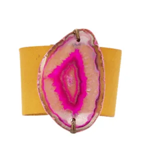 HANDCRAFTED CUFF - YELLOW LEATHER WITH PINK AGATE - 4CMYEPI1.1