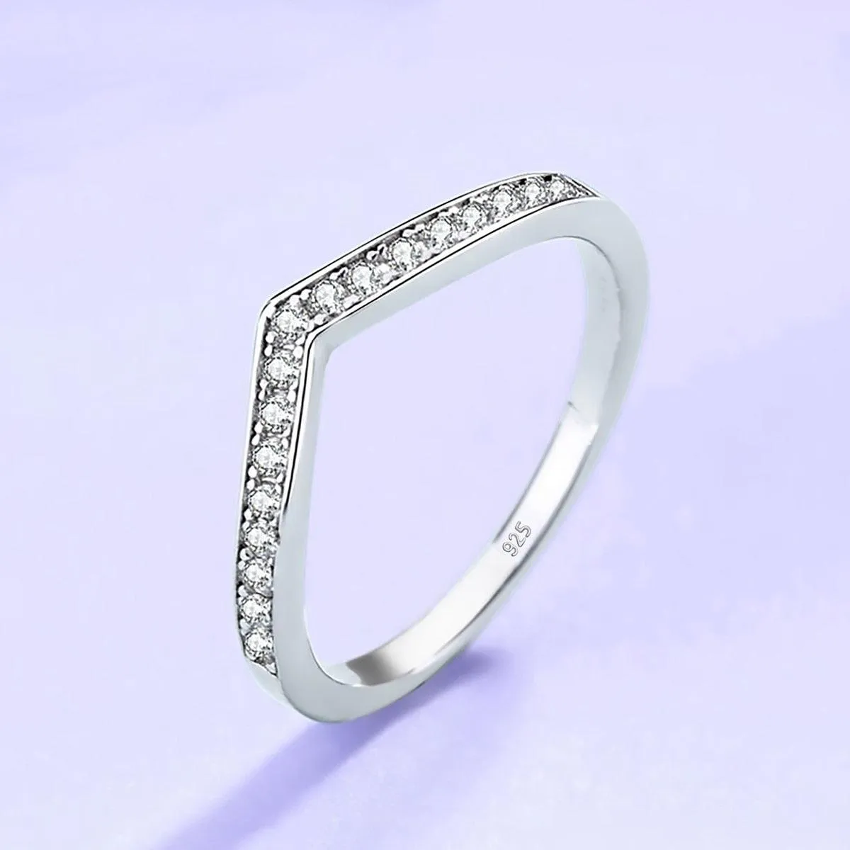 Impressive V Shape Round Cut VVS1 High Quality Moissanite Diamonds Ring - Luxury Jewellery