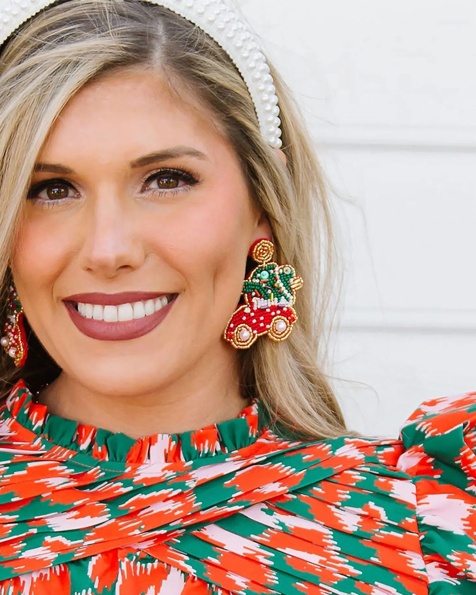 Izabelle Earrings in Red | Red