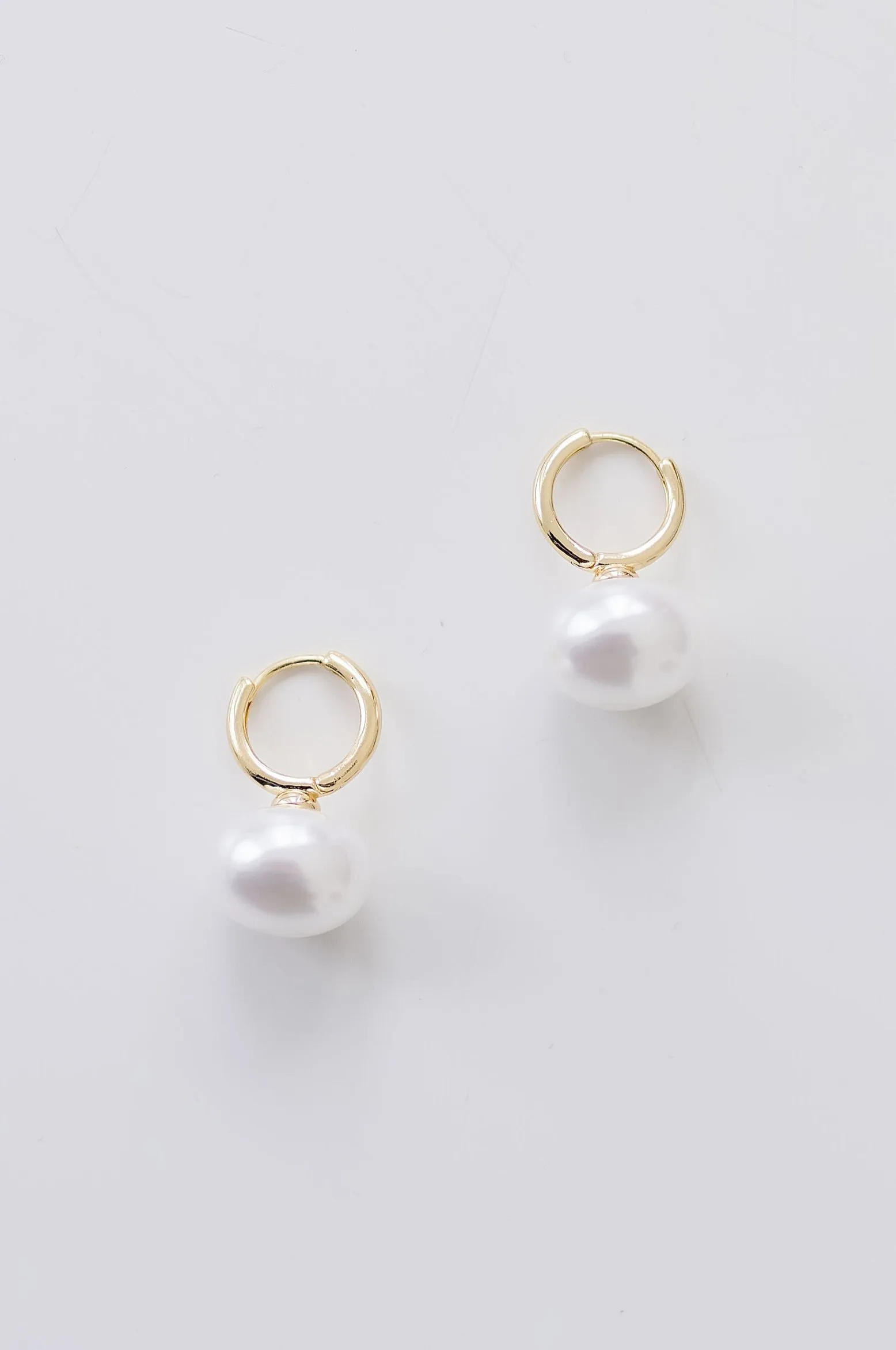 Jude Oversized Pearl Drop Earrings Gold