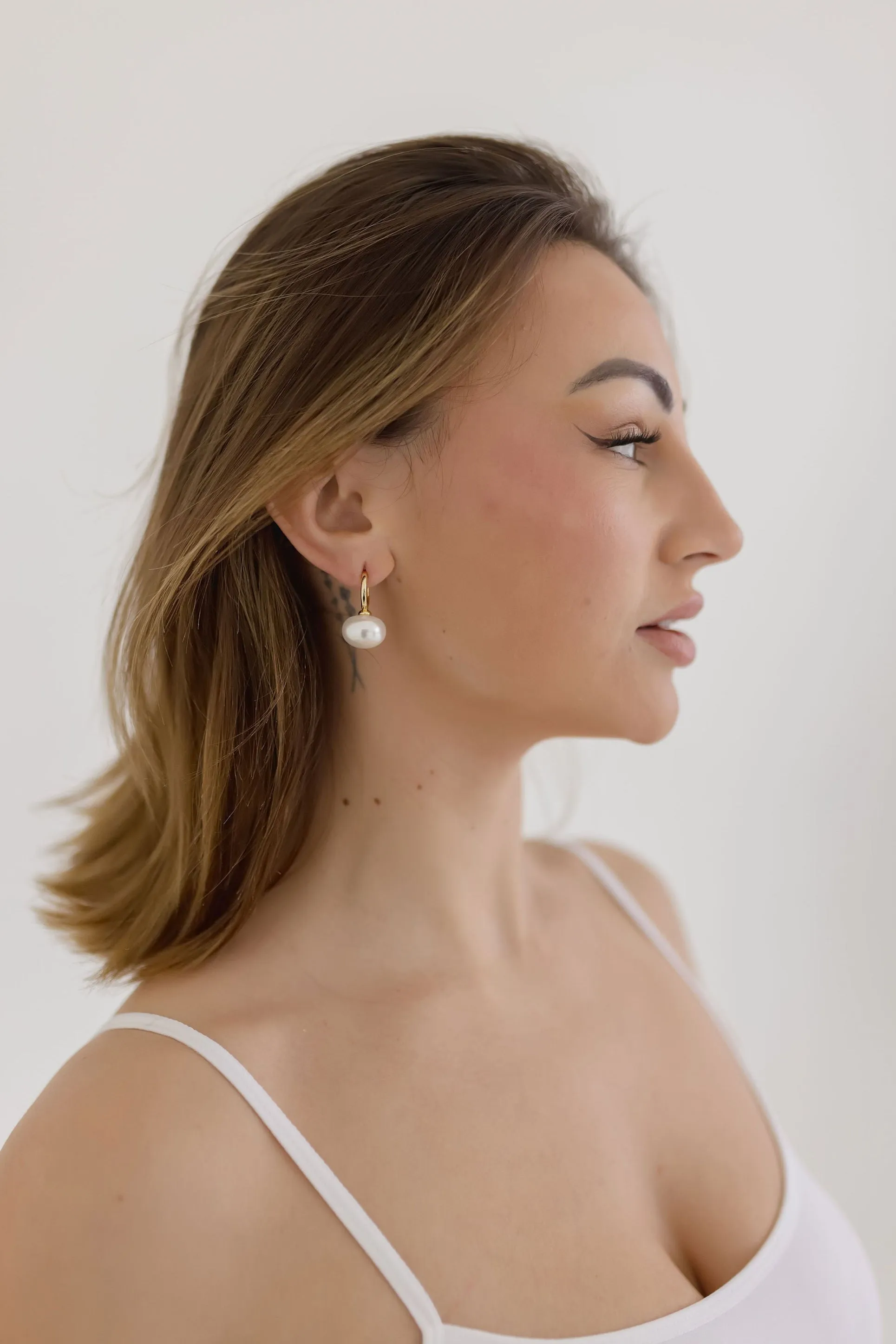 Jude Oversized Pearl Drop Earrings Gold