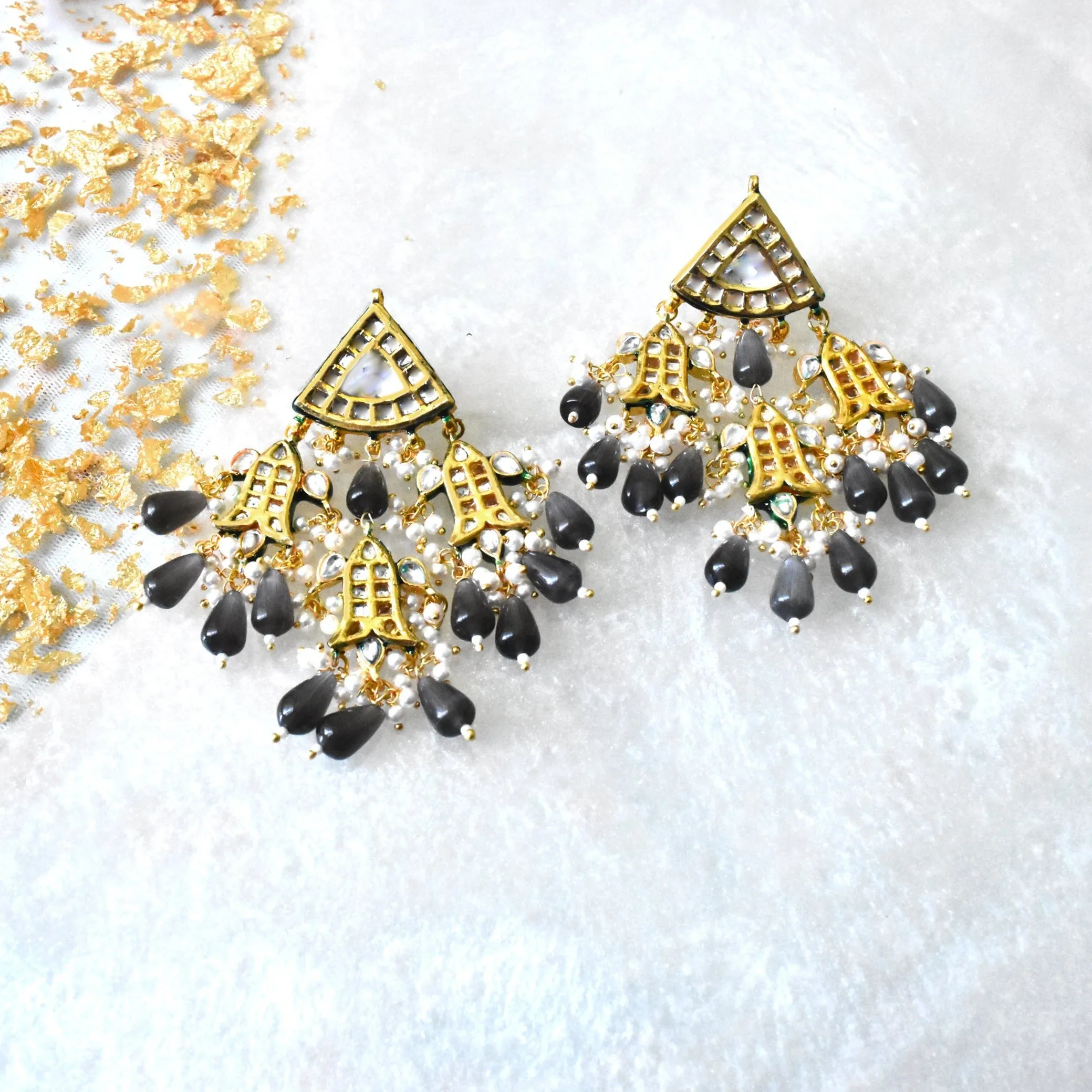 Kaaviya Kundan Earrings