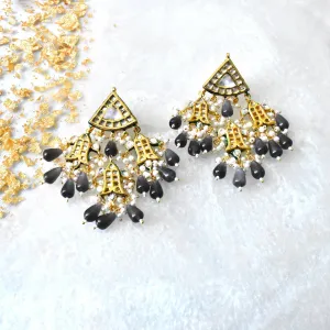 Kaaviya Kundan Earrings