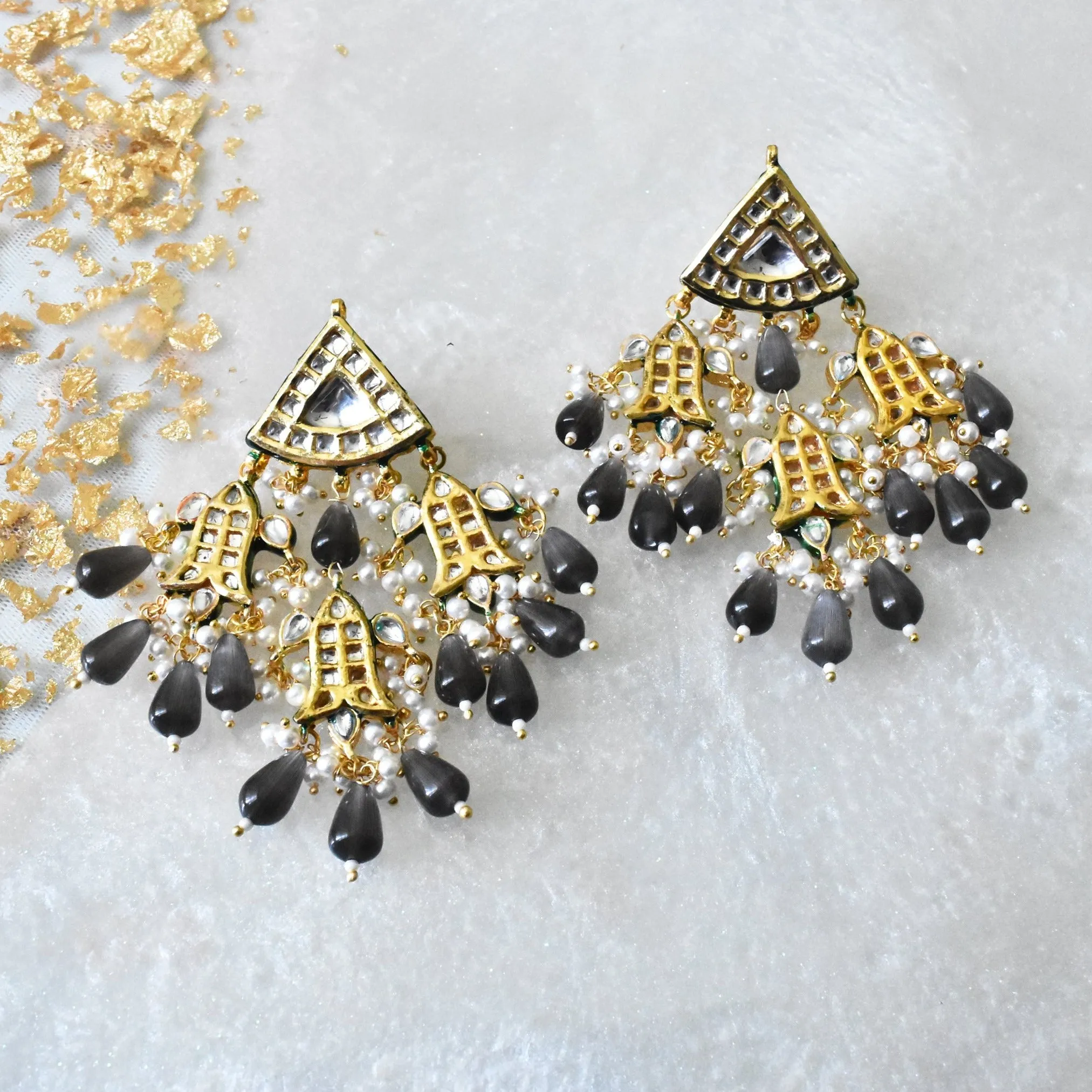 Kaaviya Kundan Earrings