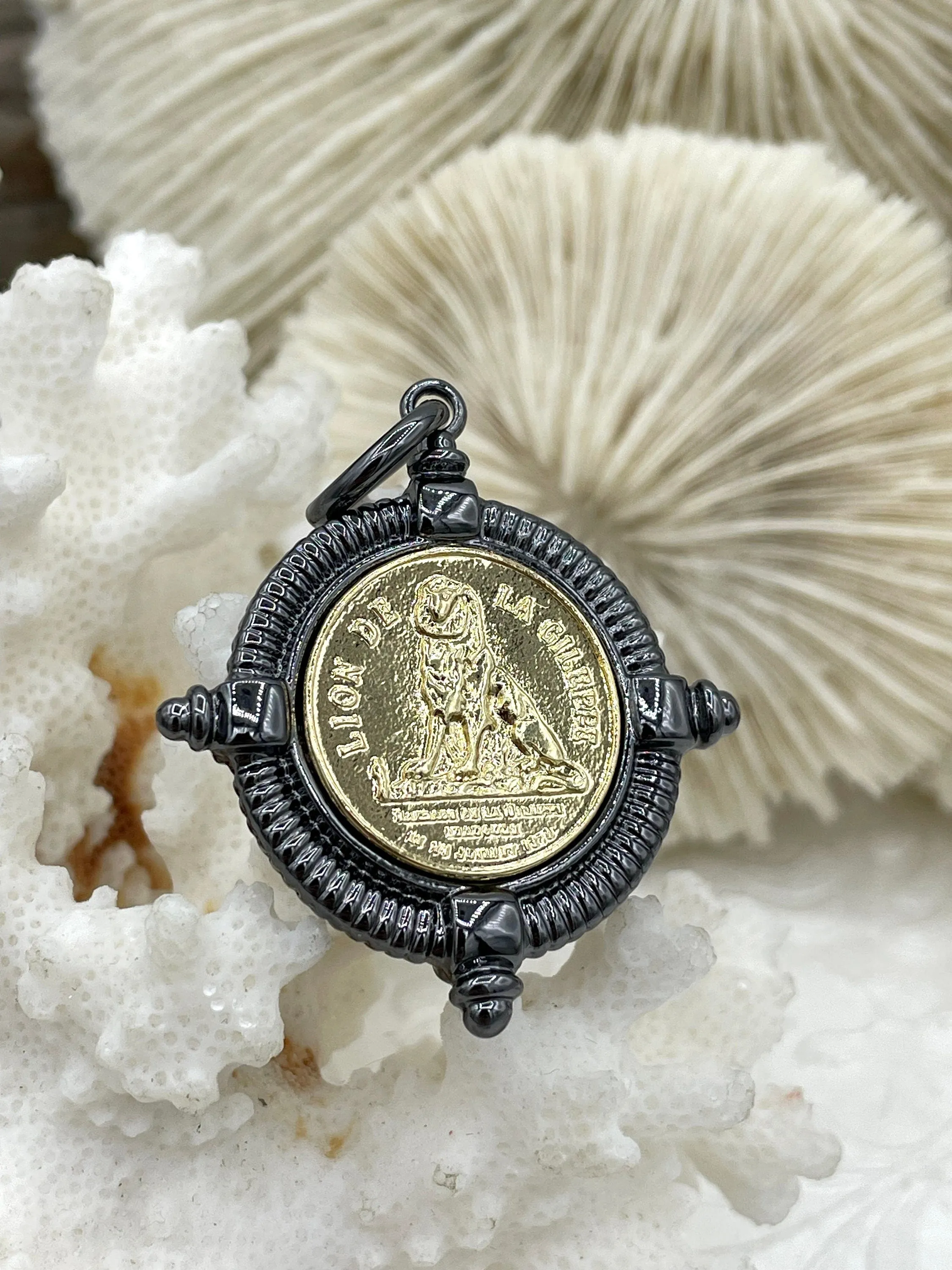 Lion de  la Gileppe Coin, Lion Pendant, Lion Medal, Lion Jewelry, Gold Lion coin, Lion Pendant, Lion de  la Gileppe 3 bezel colors Fast Ship