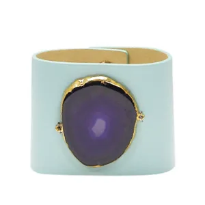 LOVED CUFF - MOONSTONE WHITE LEATHER WITH PURPLE AGATE  L.1.02.006.2075