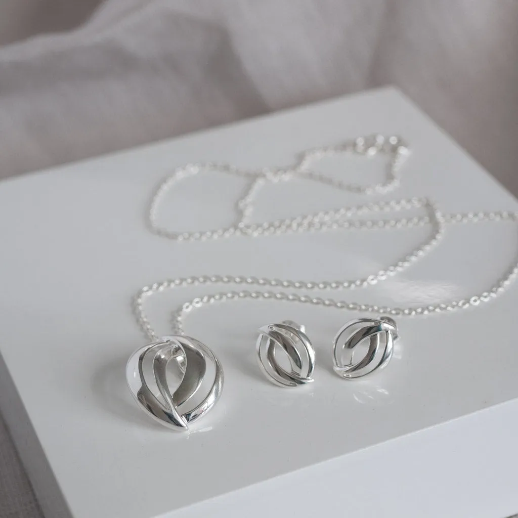 Maeve Stud Earrings