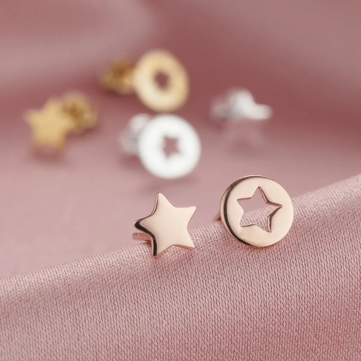 Mismatch Star Stud Earrings