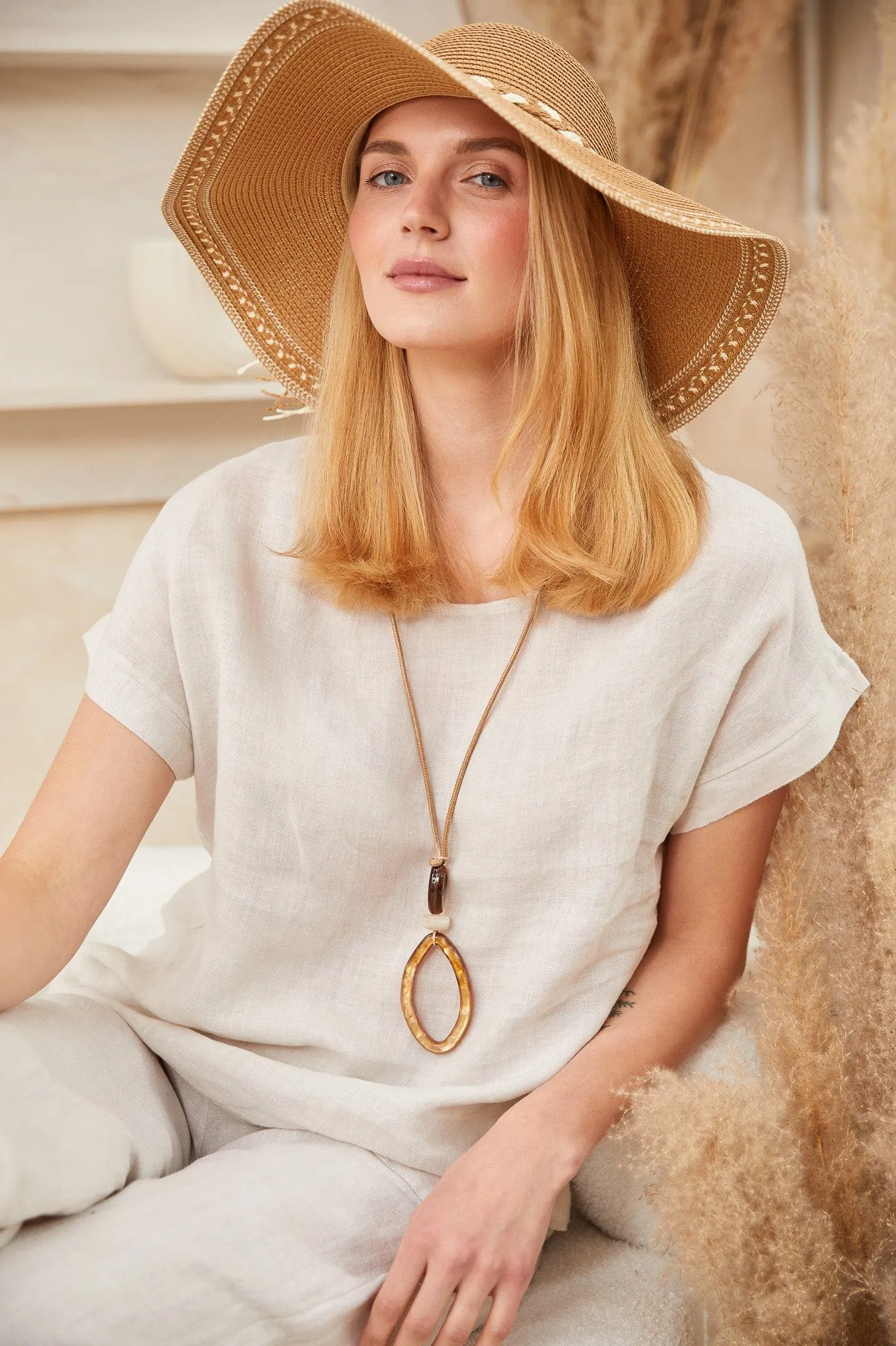 Naomi Oval Necklace