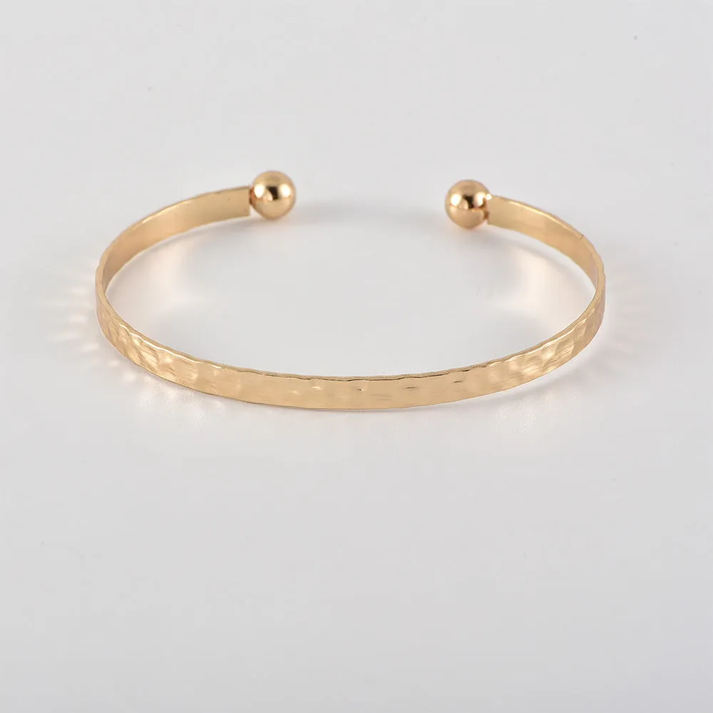 Natural shell arrow geometric bracelet