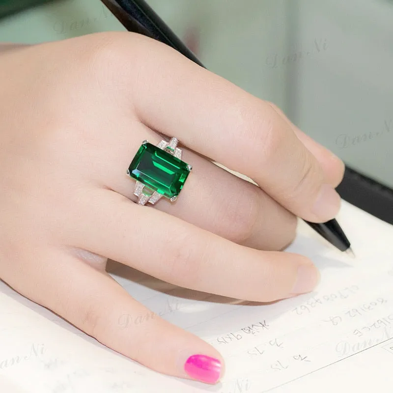 NEW ARRIVAL -  Elegant Designer Green rectangle cut AAA  Quality CZ Diamonds Luxury Rings