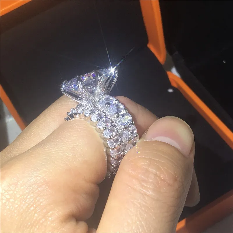 NEW Handmade Oval cut 8ct AAAA Quality Cubic Zirconia Diamonds Luxury Ring Set