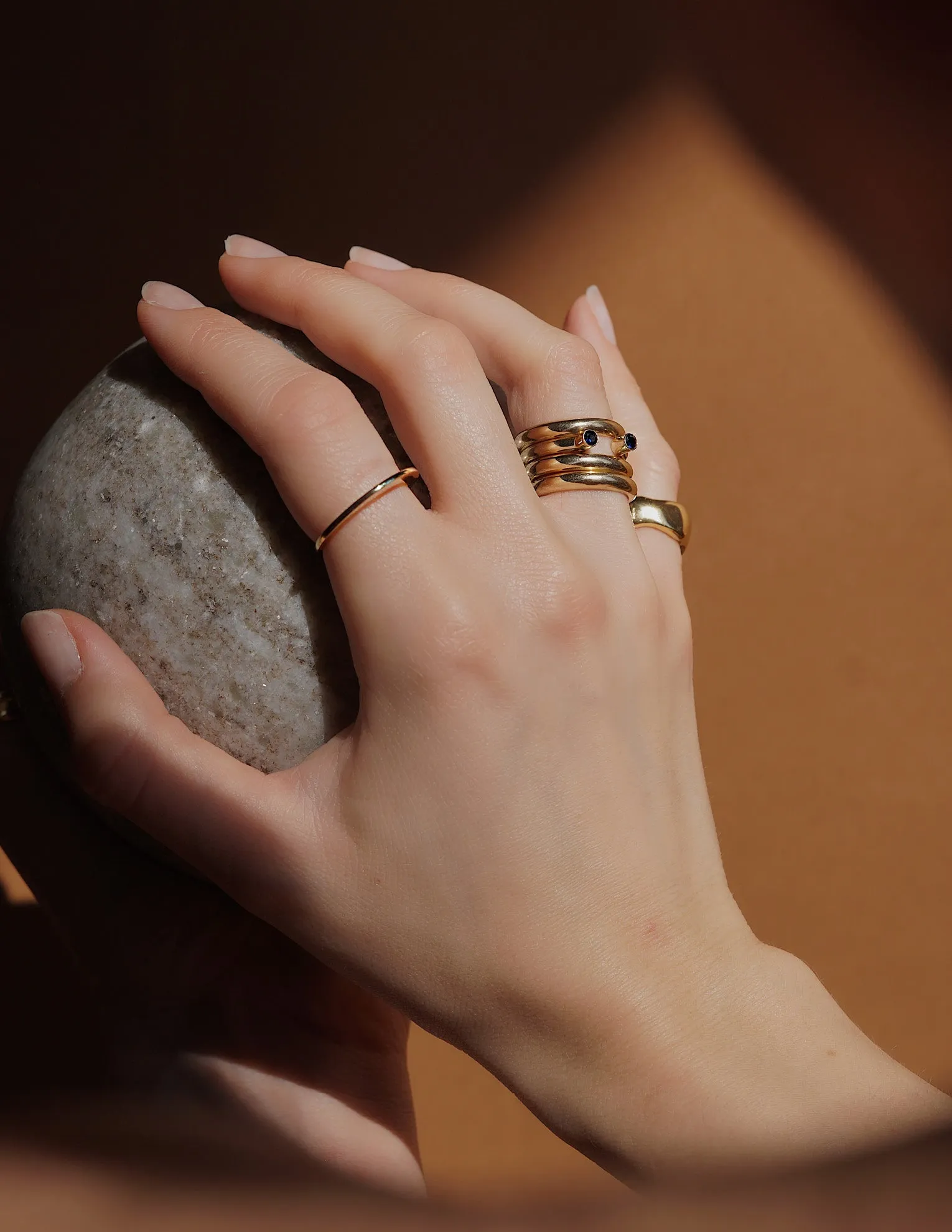 Ozone ring <br>Solid gold