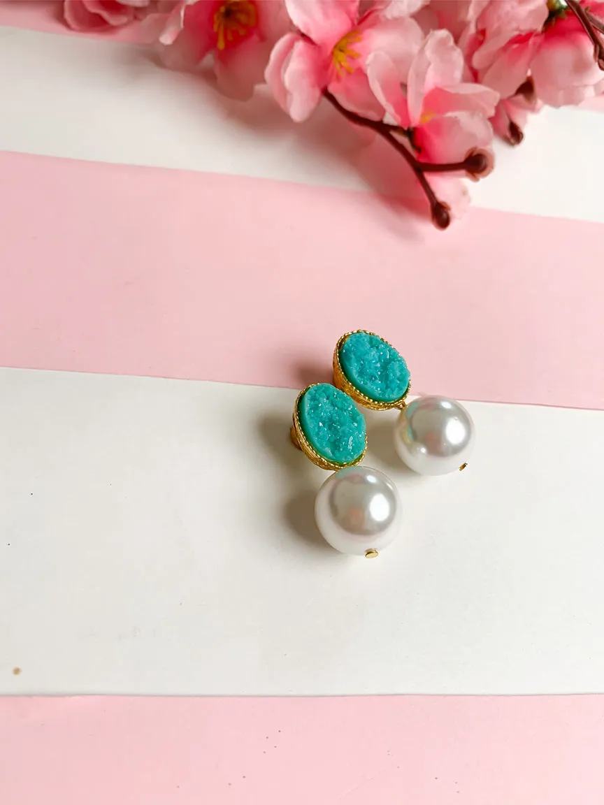 Pearl Earstuds