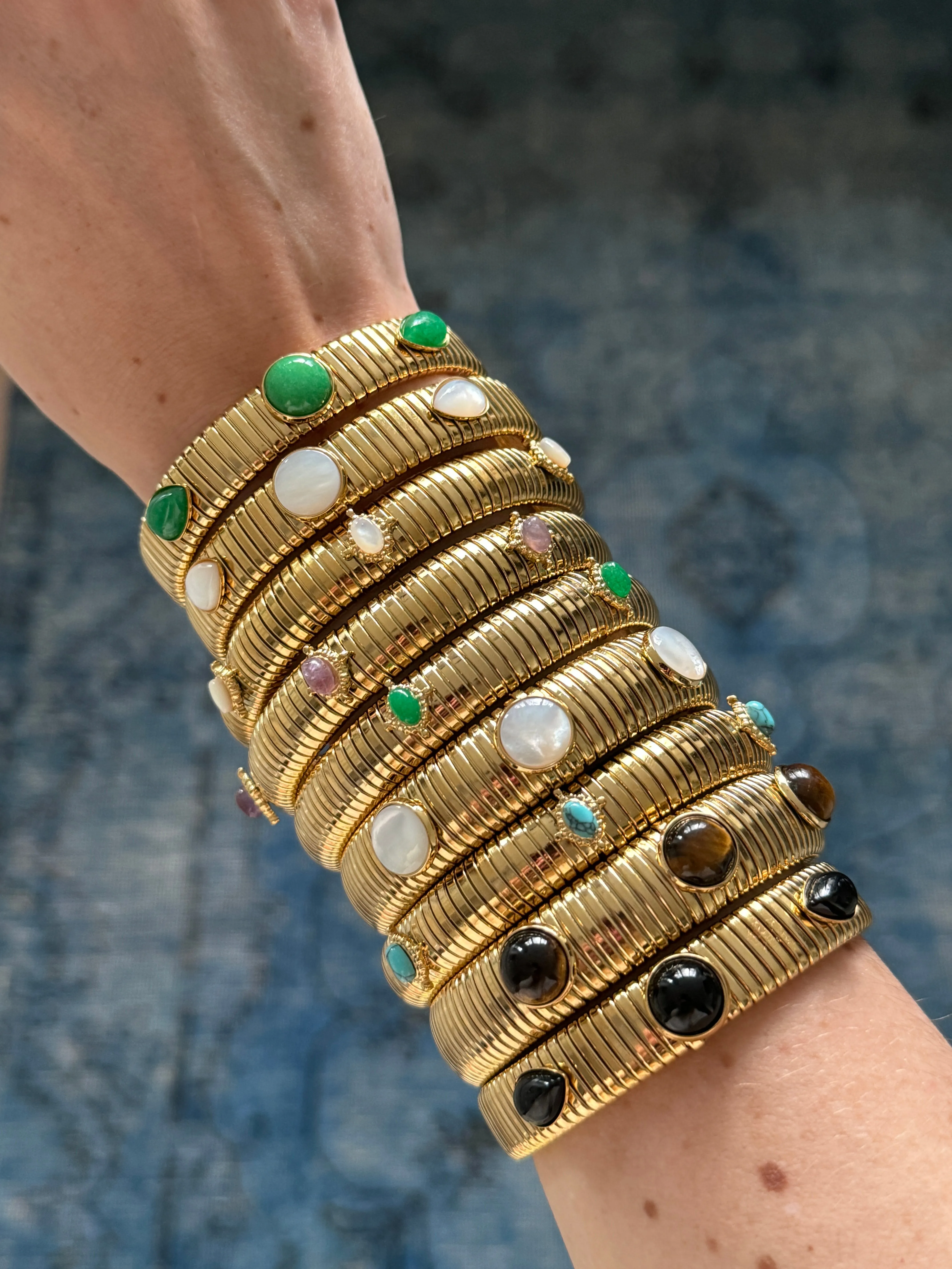 Round and Pear Shaped Black Onyx Gold Omega Bracelet