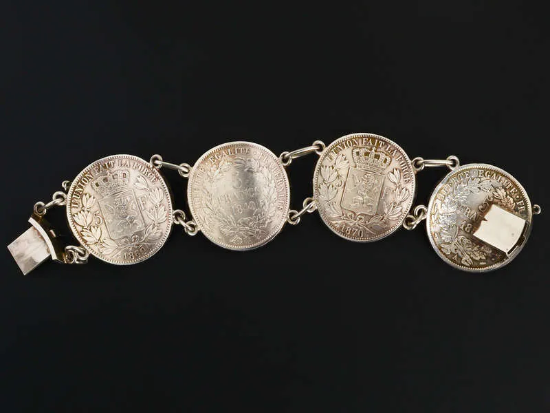 Serious Chic - Weighty Huge Coin Bracelet
