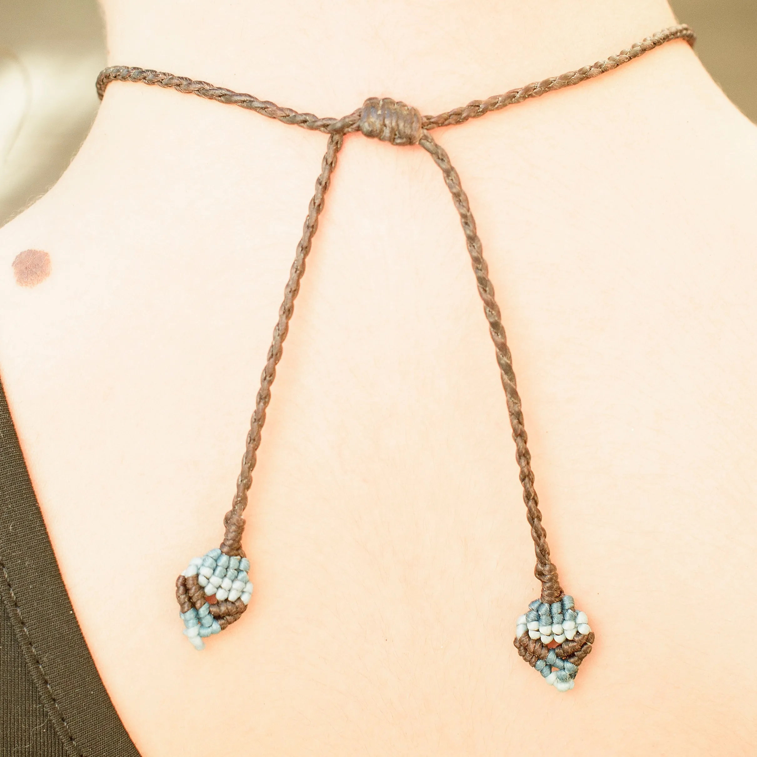 Shankha Macrame Pendant with Agate Stone