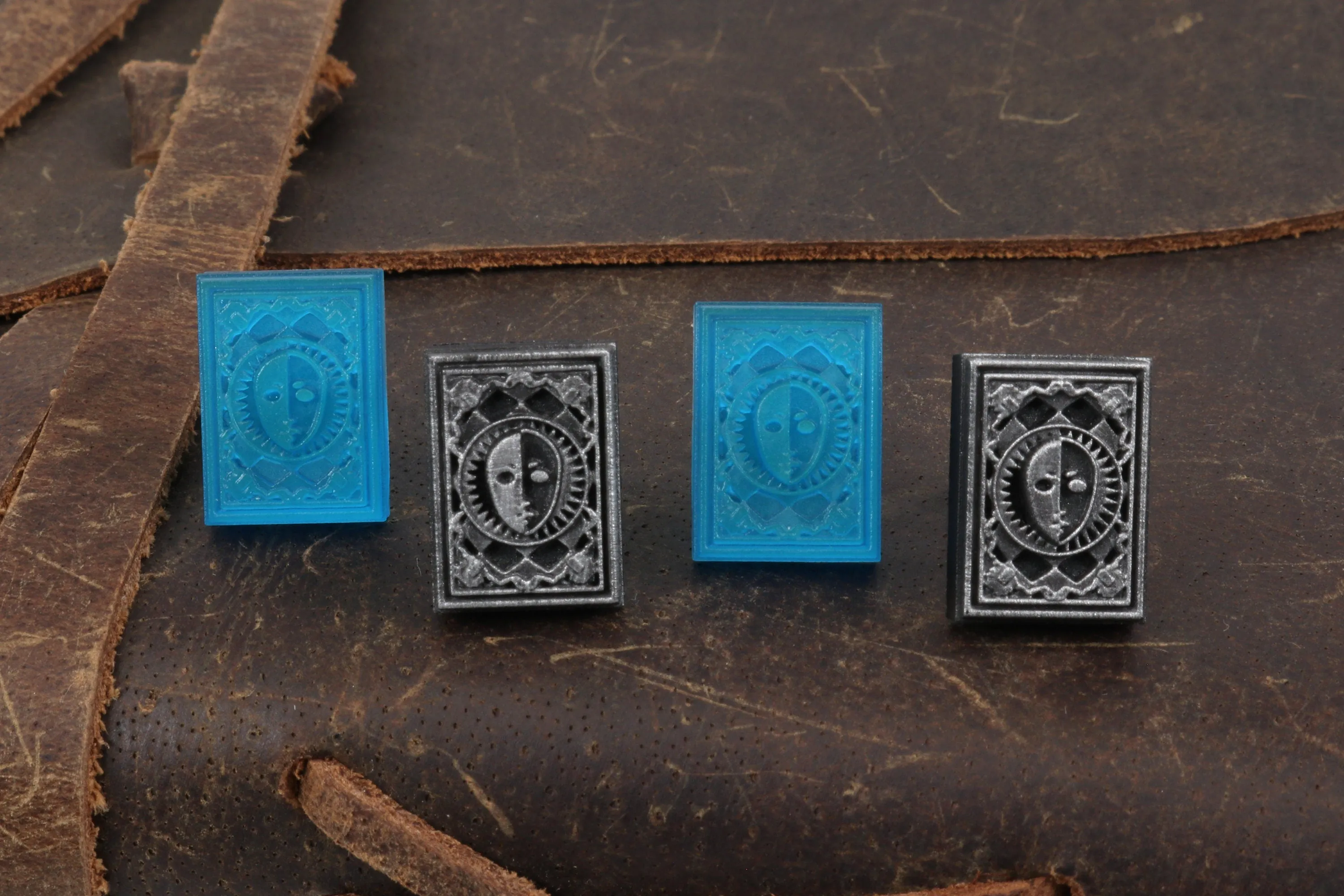 Shuffle Time Glow Earrings - Persona 3 Reload