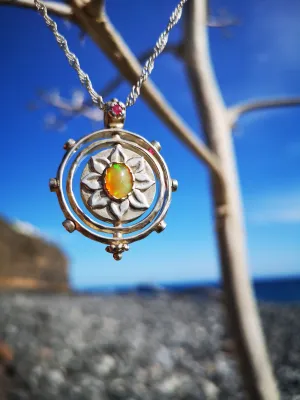 Spinning Pendant
