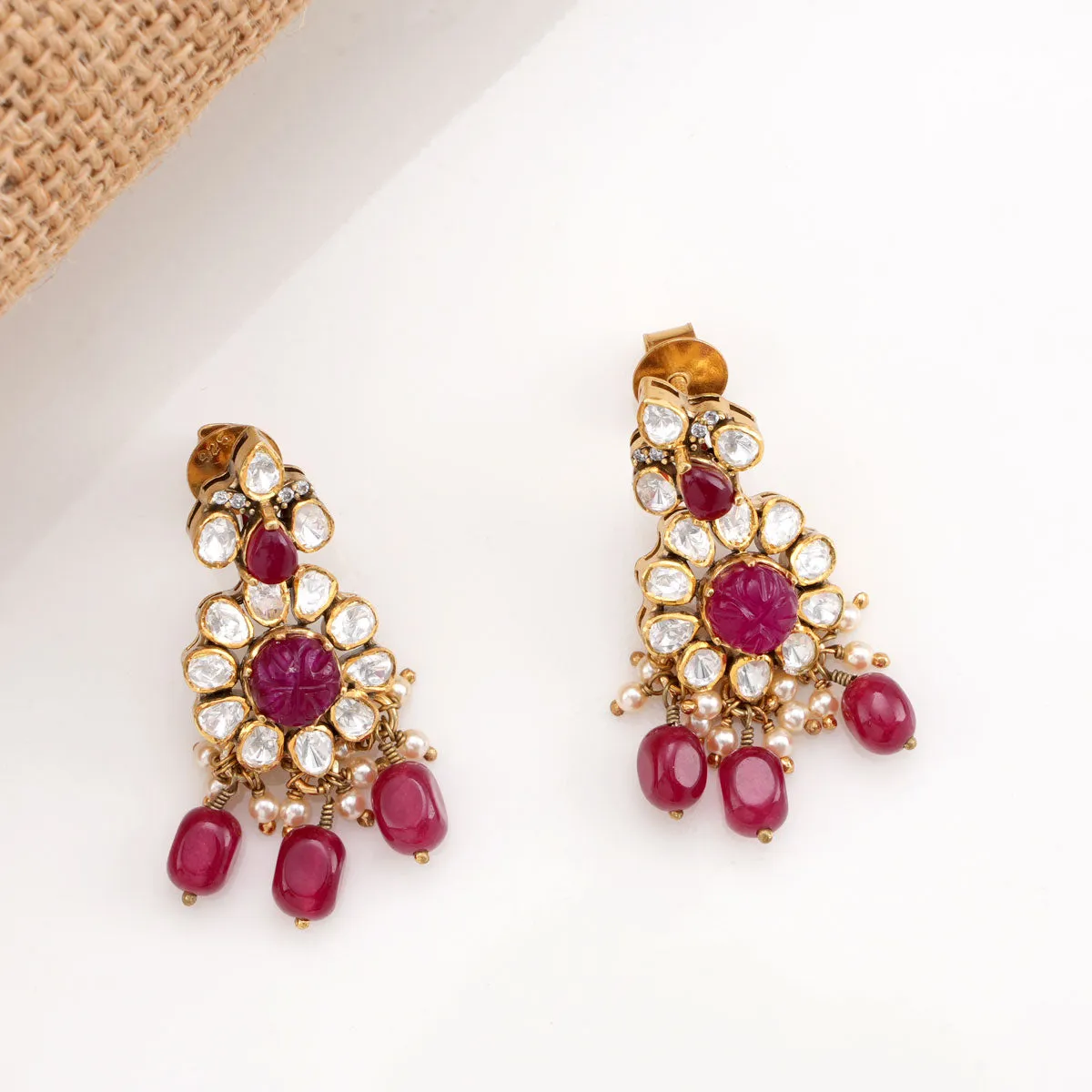 Stylish Victorian Pendant set