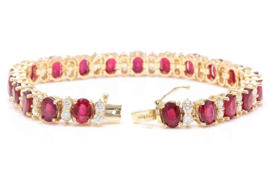 Very Beautiful 29.80 Carats Ruby & Natural Diamond 14K Solid Yellow Gold Bracelet