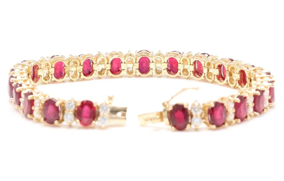 Very Beautiful 29.80 Carats Ruby & Natural Diamond 14K Solid Yellow Gold Bracelet