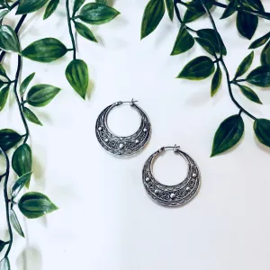Vintage Earrings, Hoop Earrings, Pierced Ears, Costume Jewelry, Filagree, Silver Toned Jewelry, Statement Jewelry, Funky Earrings, Hoops