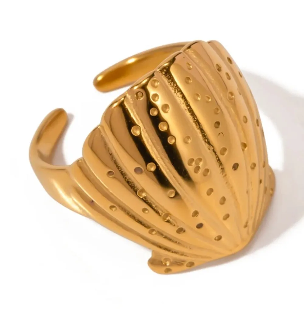 Waterproof Stainless-Steel Seashell Adjustable ring.