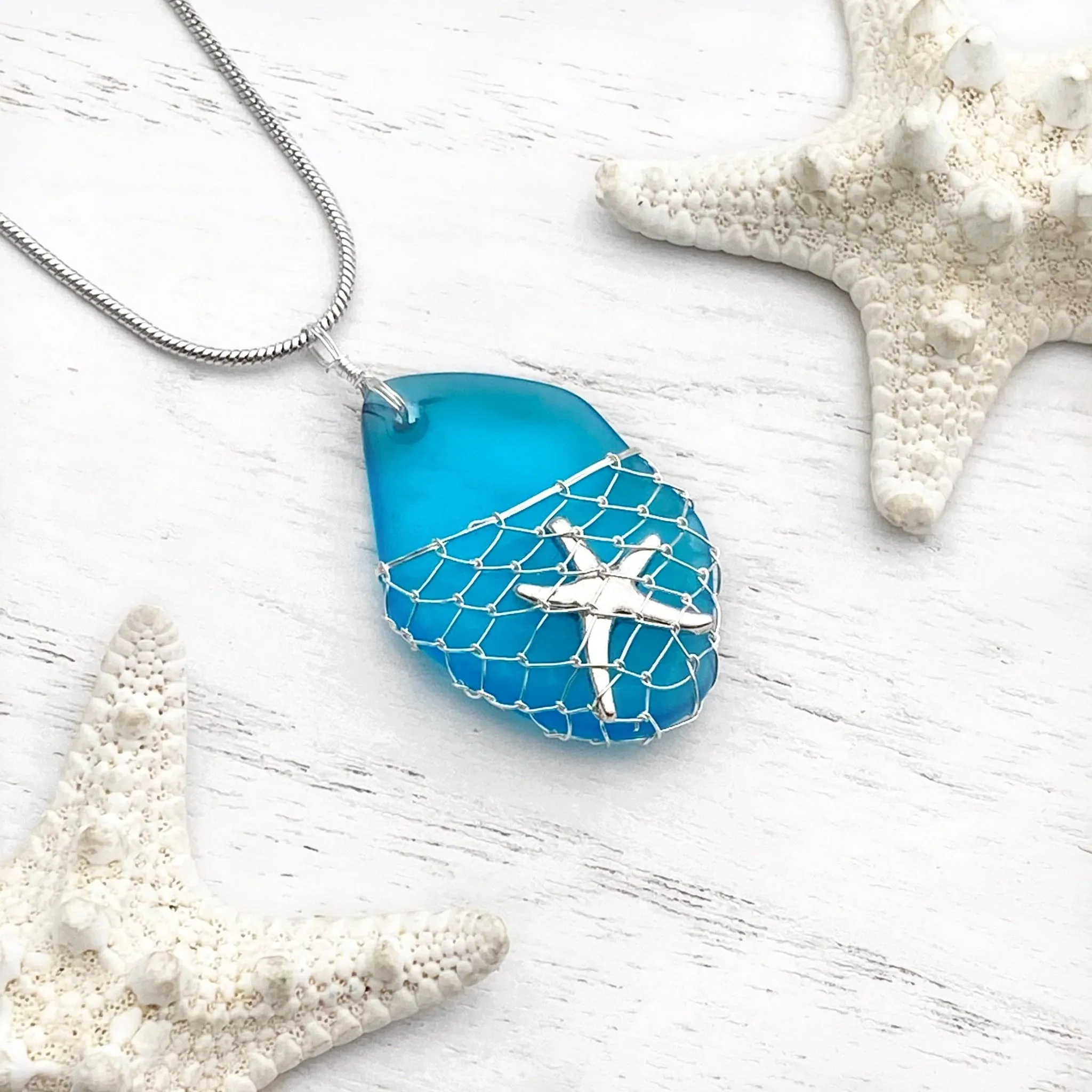 What a Catch Necklace - Ocean Blue