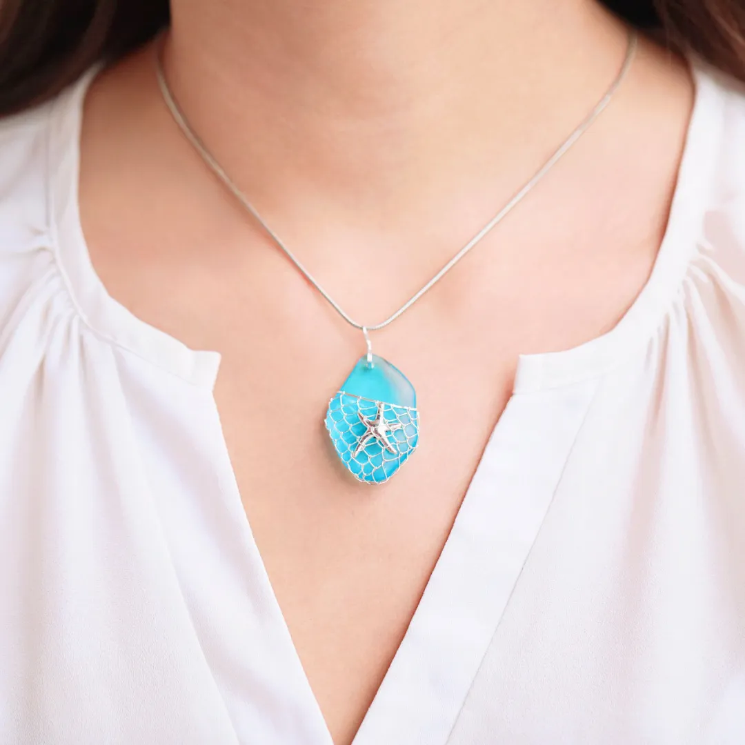 What a Catch Necklace - Ocean Blue
